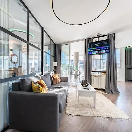 Coxy In Almaria Near Centre トレモリノス